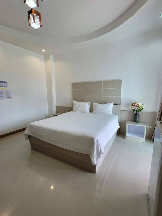 Ketsara Hotel Maha Sarakham Exterior foto